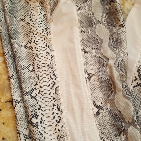 Leggings by Emily Hsu - Picture 4 of 5